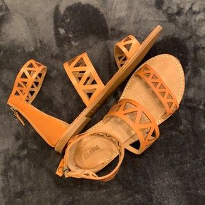 soludos sandals